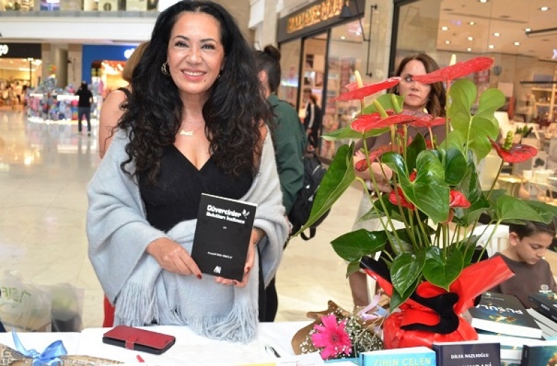 Alanya’lı Yazar Ayşegül Bilir Örücü’den Manavgatlı Yazarlara Anlamlı Ziyaret