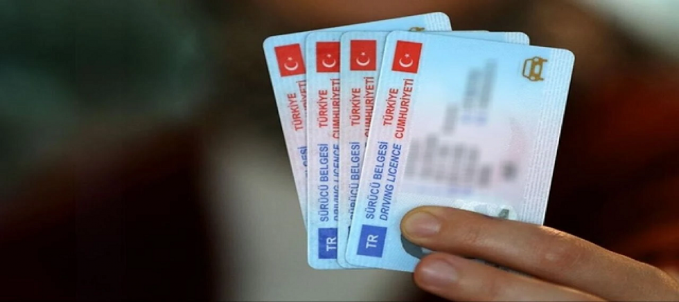 Eski tip ehliyet yenileme süresi uzatıldı!