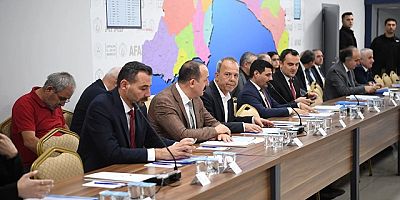 Manavgat Belediyesi Antalya’daki değerlendirme toplantısına ına katıldı