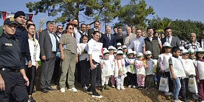 MİLLİ AĞAÇLANDIRMA GÜNÜNDE FİDANLAR TOPRAKLA BULUŞTURULDU