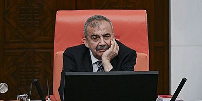 Sırrı Süreyya Önder hayatını kaybetti!